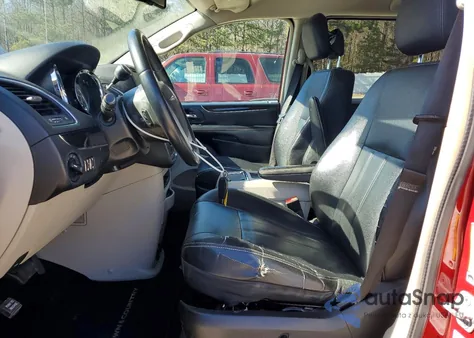 2013 Chrysler Town & Country Touring из США, поврежденный, VIN 2C4RC1BG6DR744728